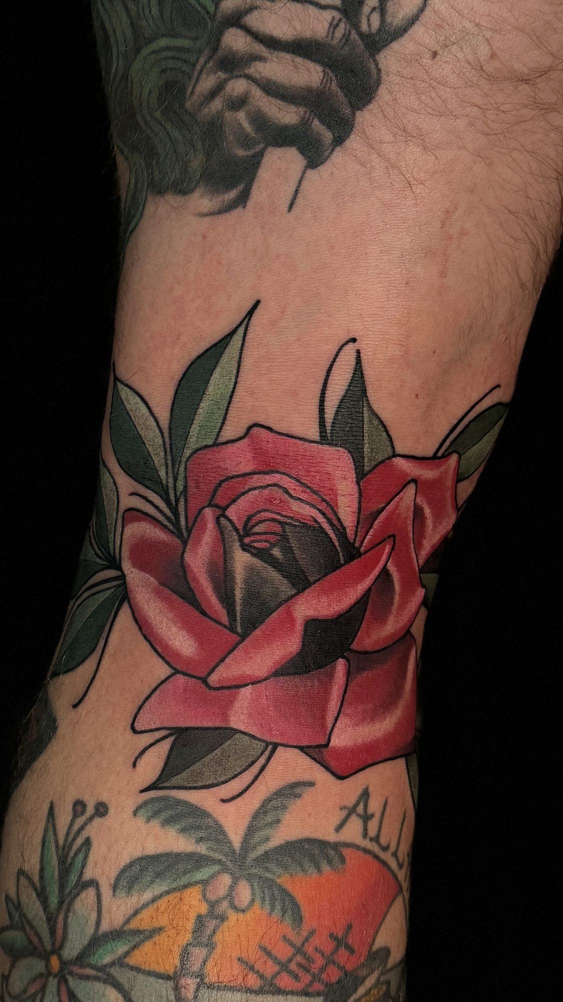 Rote Rose am Unterarm, Blumen Tattoo von Andre bei Eine Liebe Tätowiergeschäft in Bochum