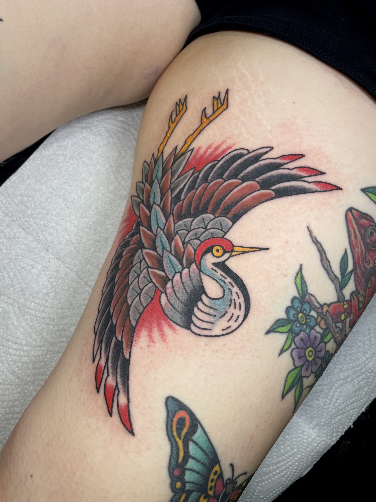 Kranich am Oberarm, Japanisches Tattoo von Jill bei Eine Liebe Tätowiergeschäft in Bochum