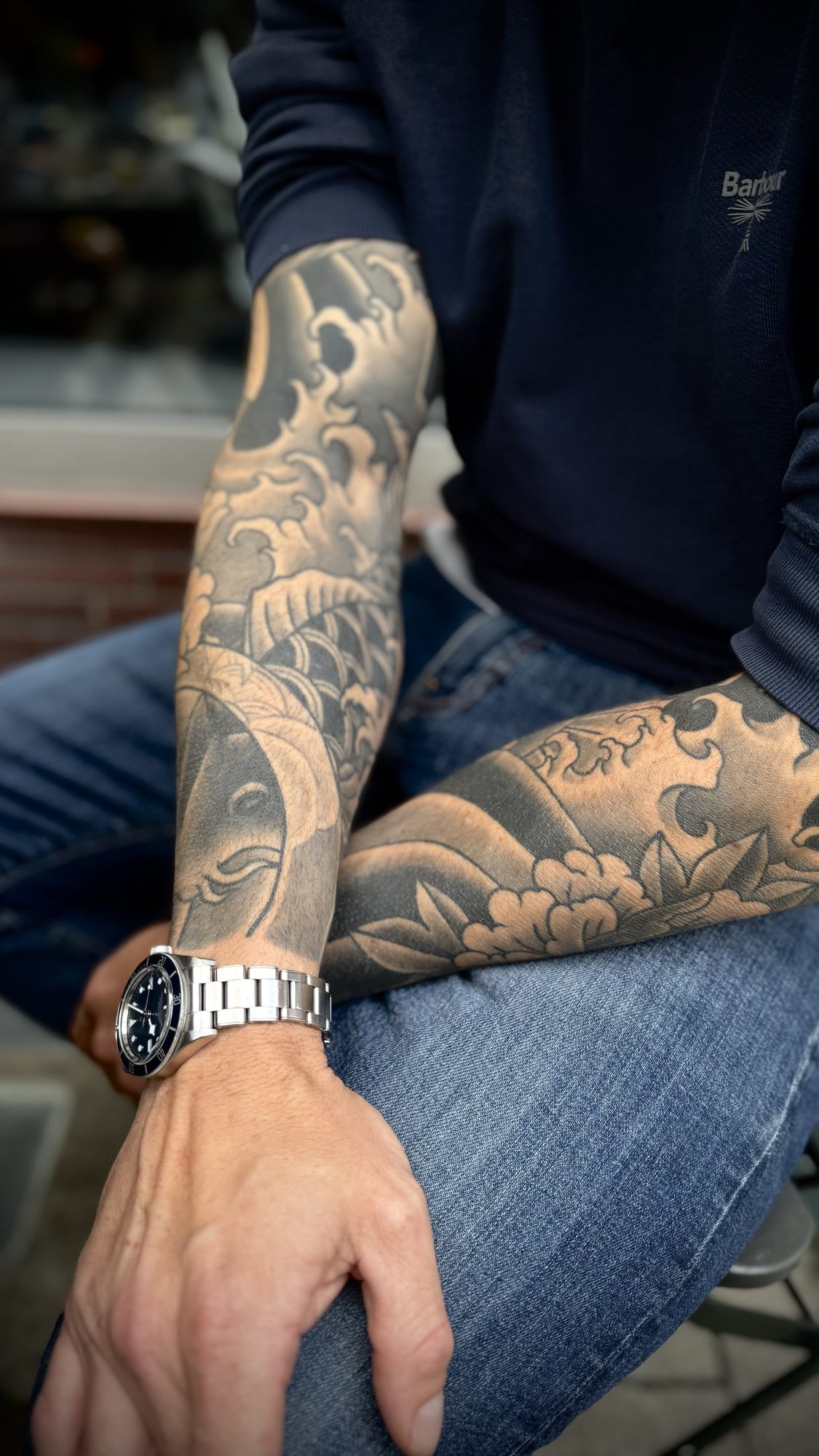 Japanischer Sleeve mit Wellen am Arm, Japanisches Tattoo von Salle bei Eine Liebe Tätowiergeschäft in Bochum
