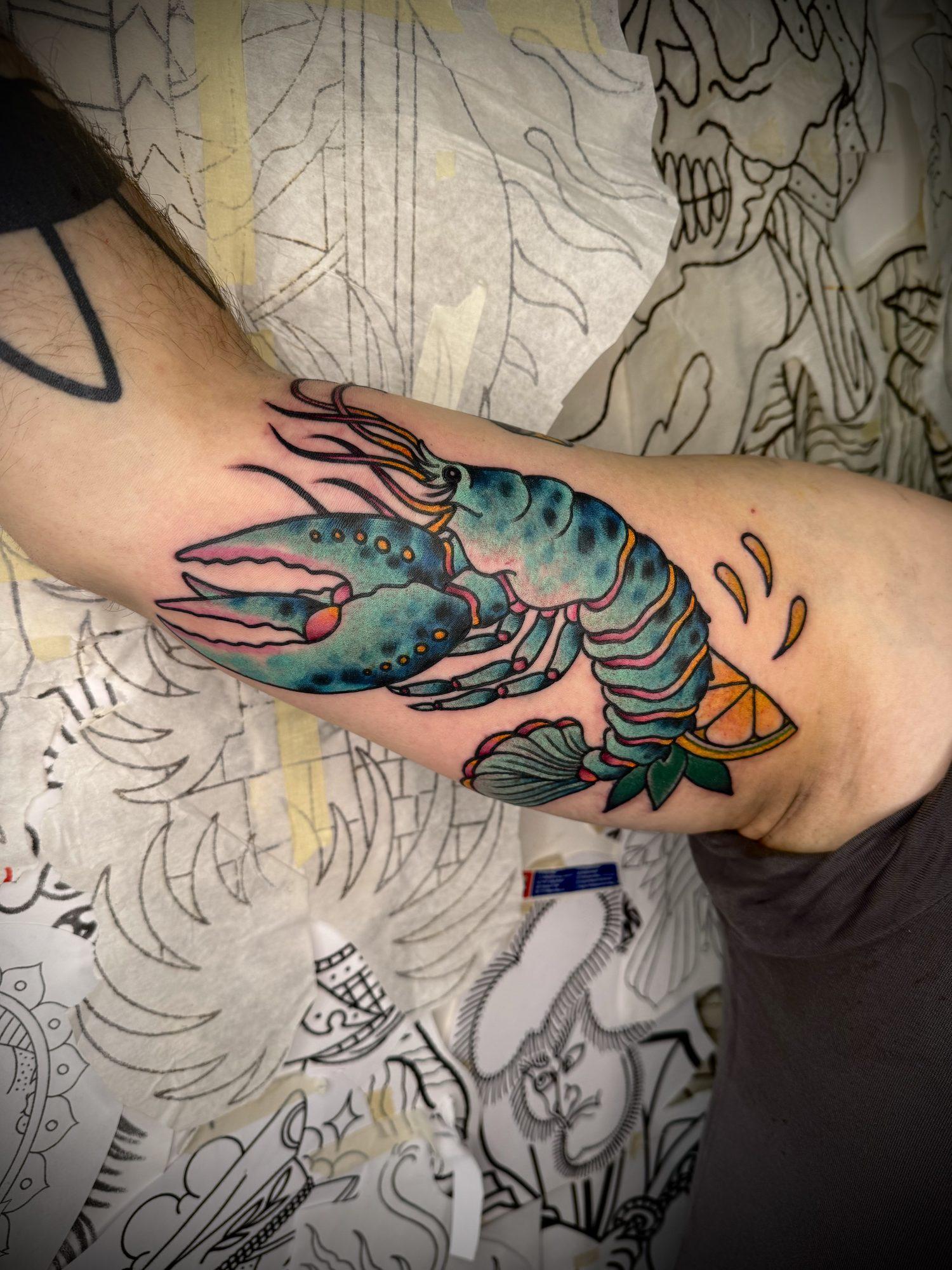 Hummer am Unterarm, Tier Tattoo von Salle bei Eine Liebe Tätowiergeschäft in Bochum